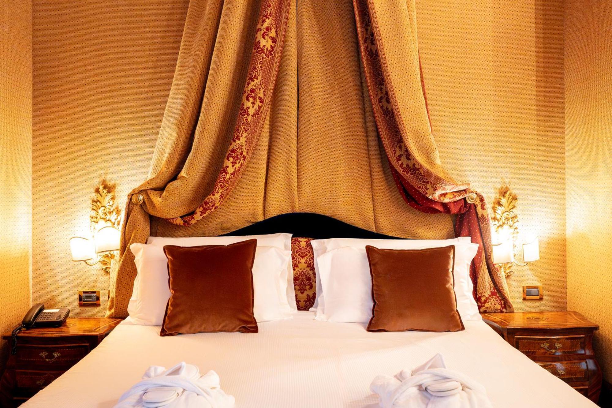Hotel Al Ponte Dei Sospiri Venice Exterior photo