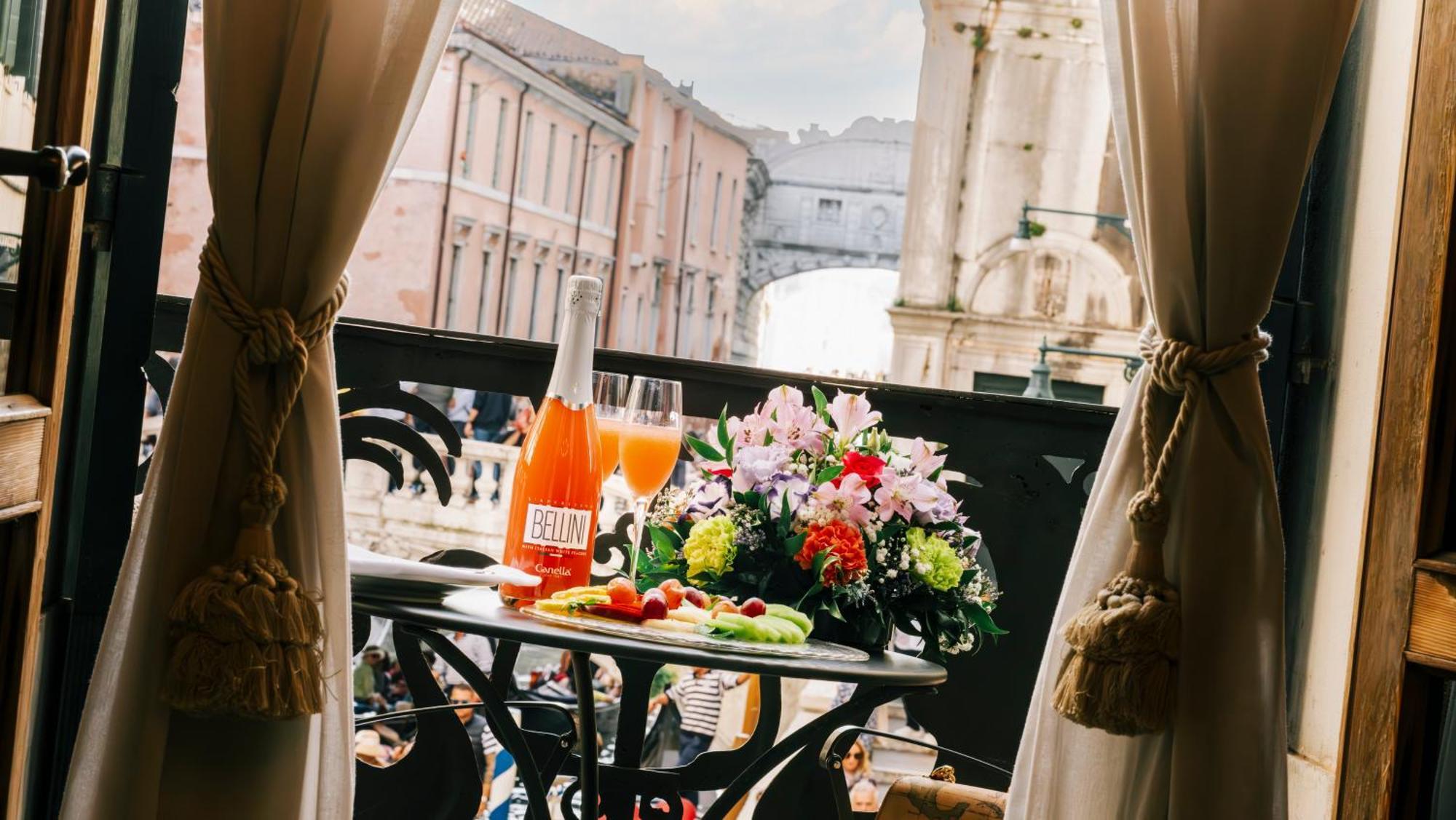 Hotel Al Ponte Dei Sospiri Venice Exterior photo