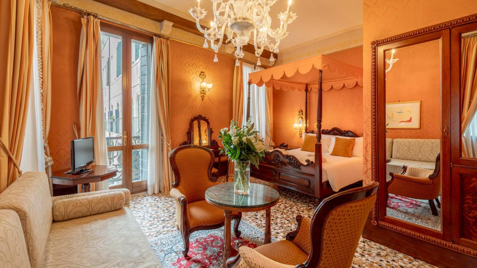 Hotel Al Ponte Dei Sospiri Venice Exterior photo