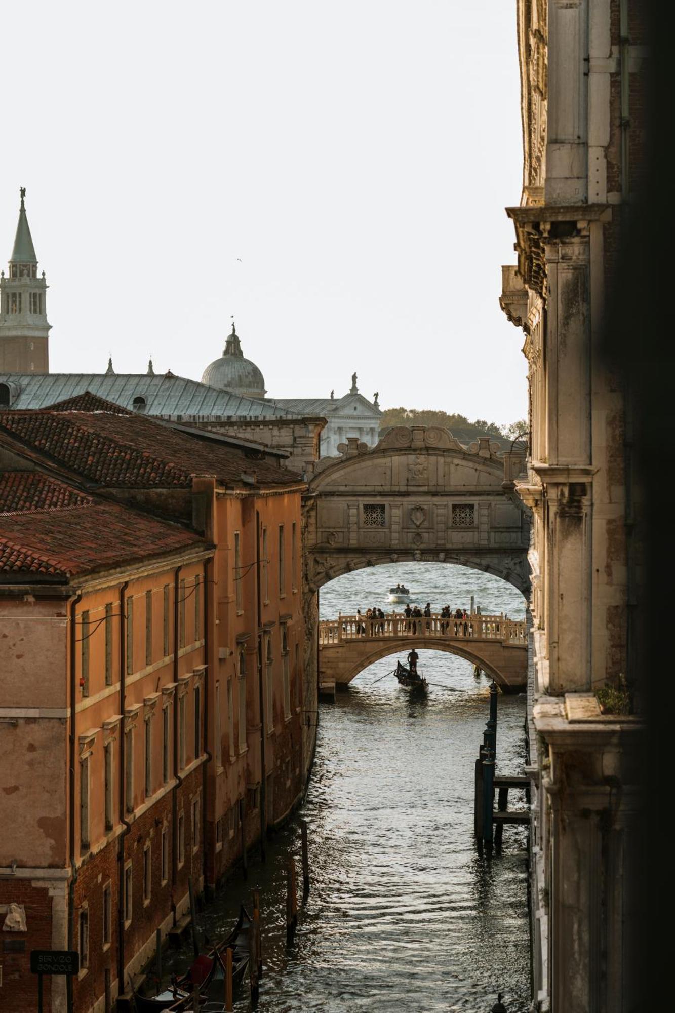 Hotel Al Ponte Dei Sospiri Venice Exterior photo